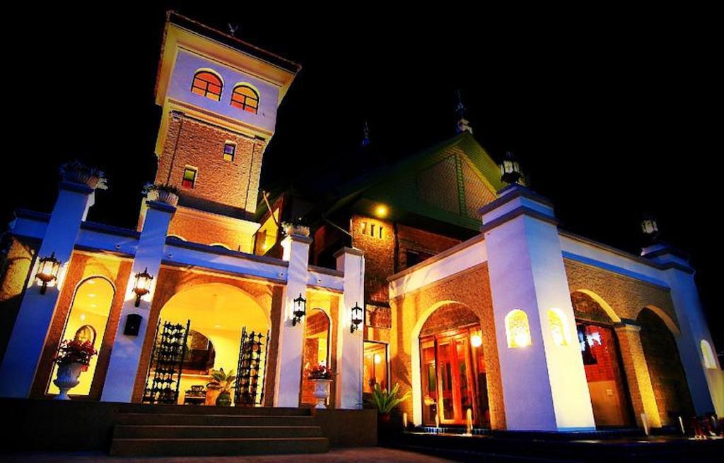 Hotel The Castle Chiang Mai Zewnętrze zdjęcie